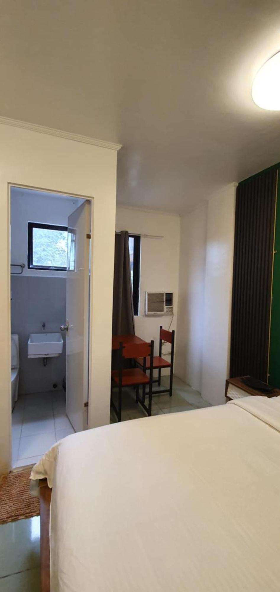 Aj Tourist Inn Coron Bagian luar foto