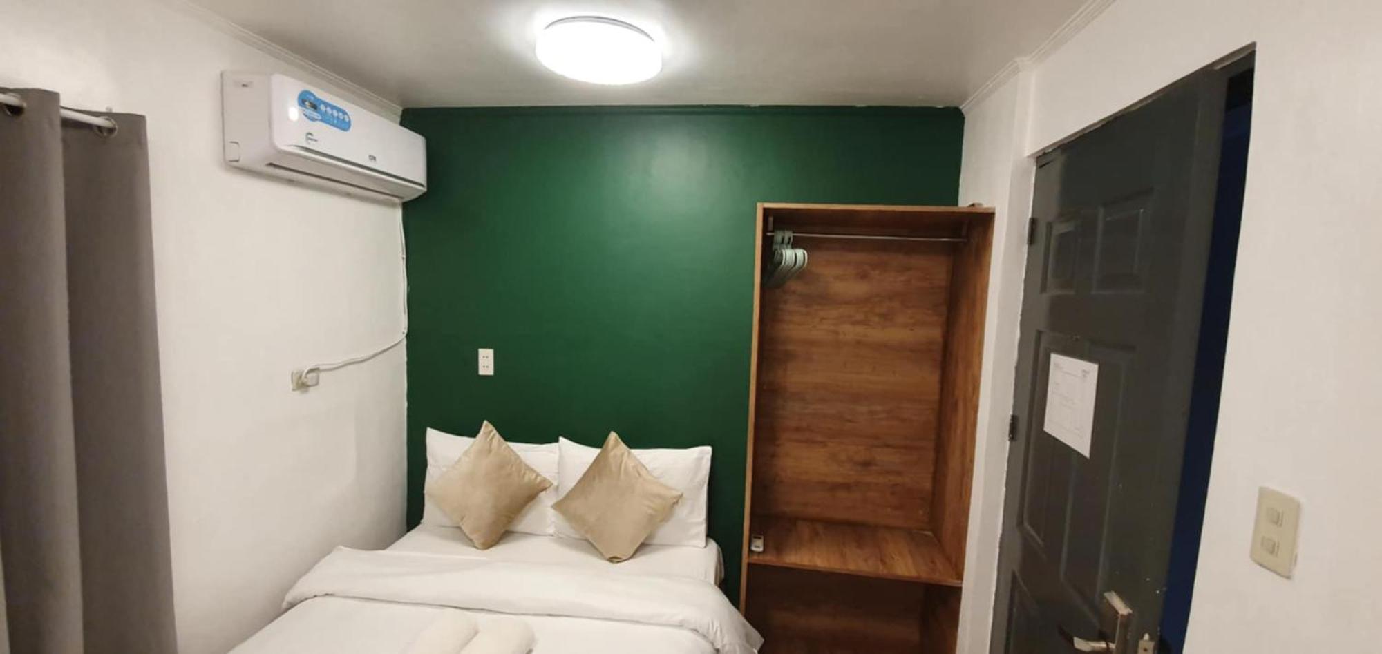 Aj Tourist Inn Coron Bagian luar foto