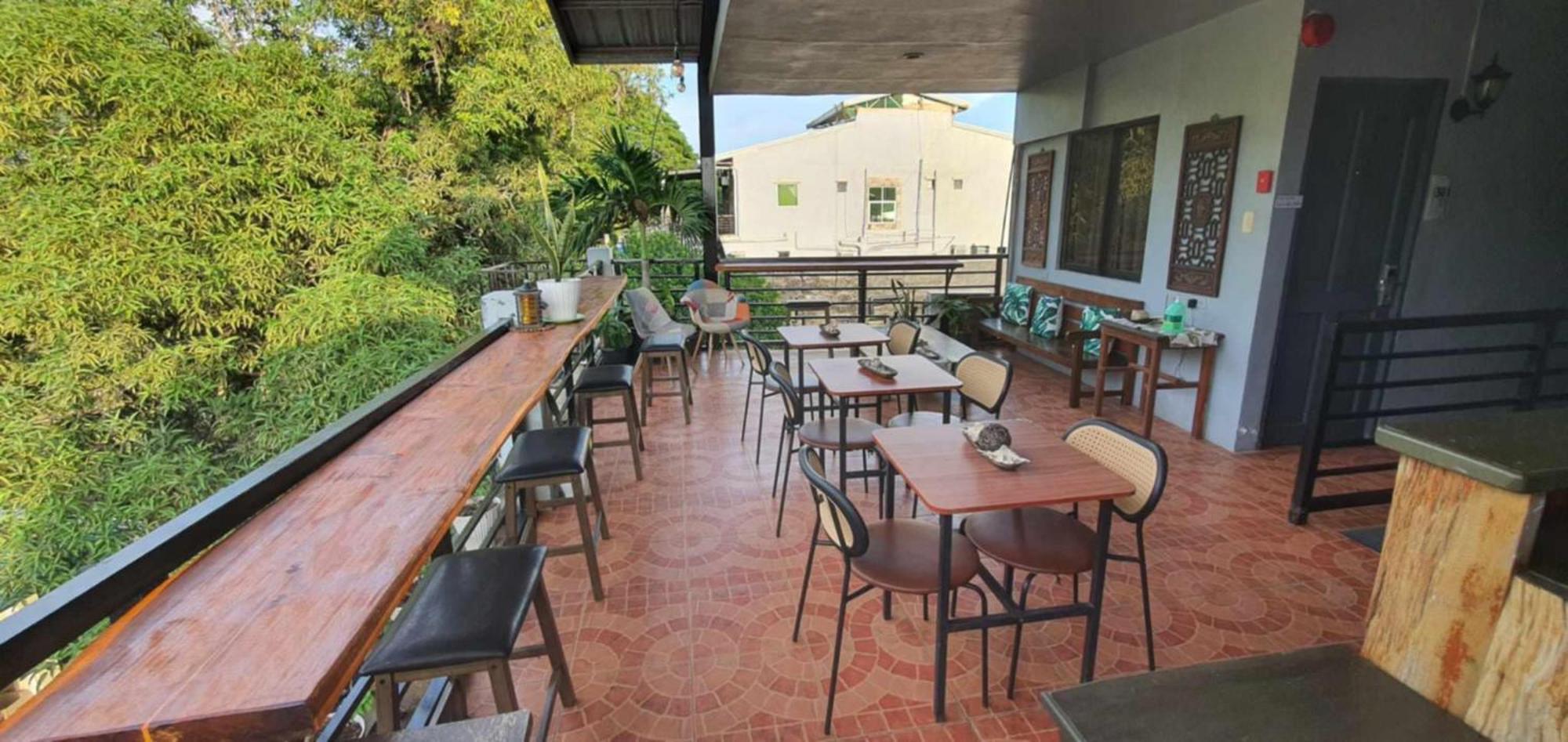 Aj Tourist Inn Coron Bagian luar foto
